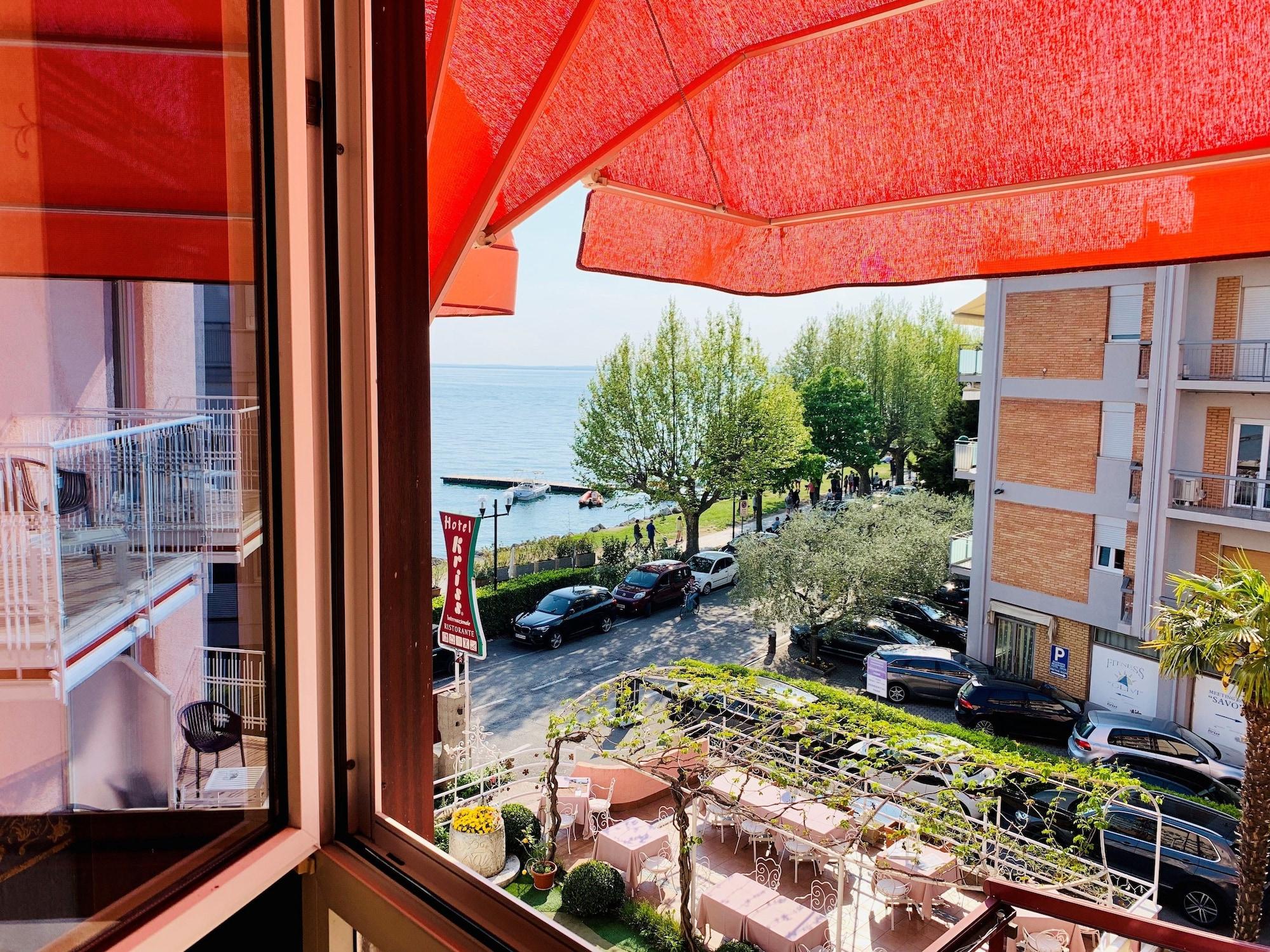 Kriss Internazionale Hotel Bardolino Dış mekan fotoğraf