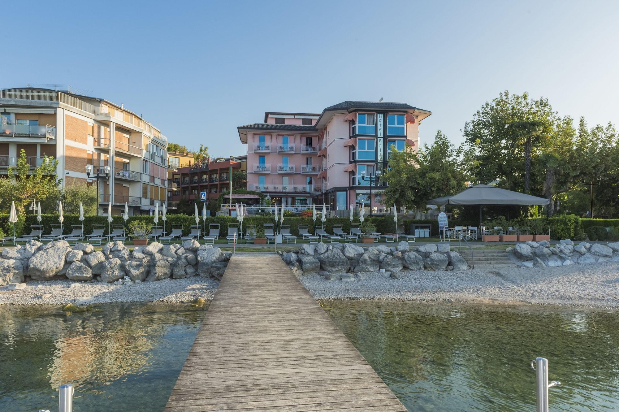 Kriss Internazionale Hotel Bardolino Dış mekan fotoğraf
