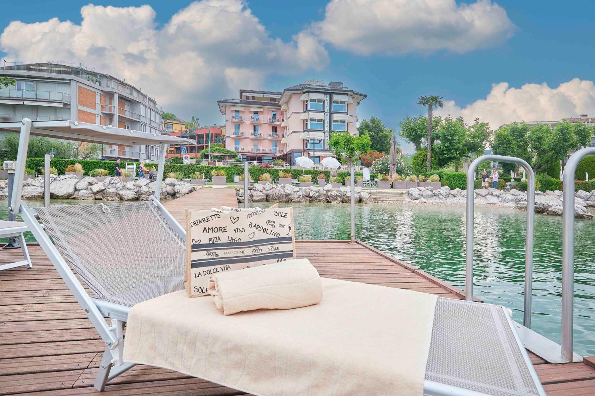 Kriss Internazionale Hotel Bardolino Dış mekan fotoğraf