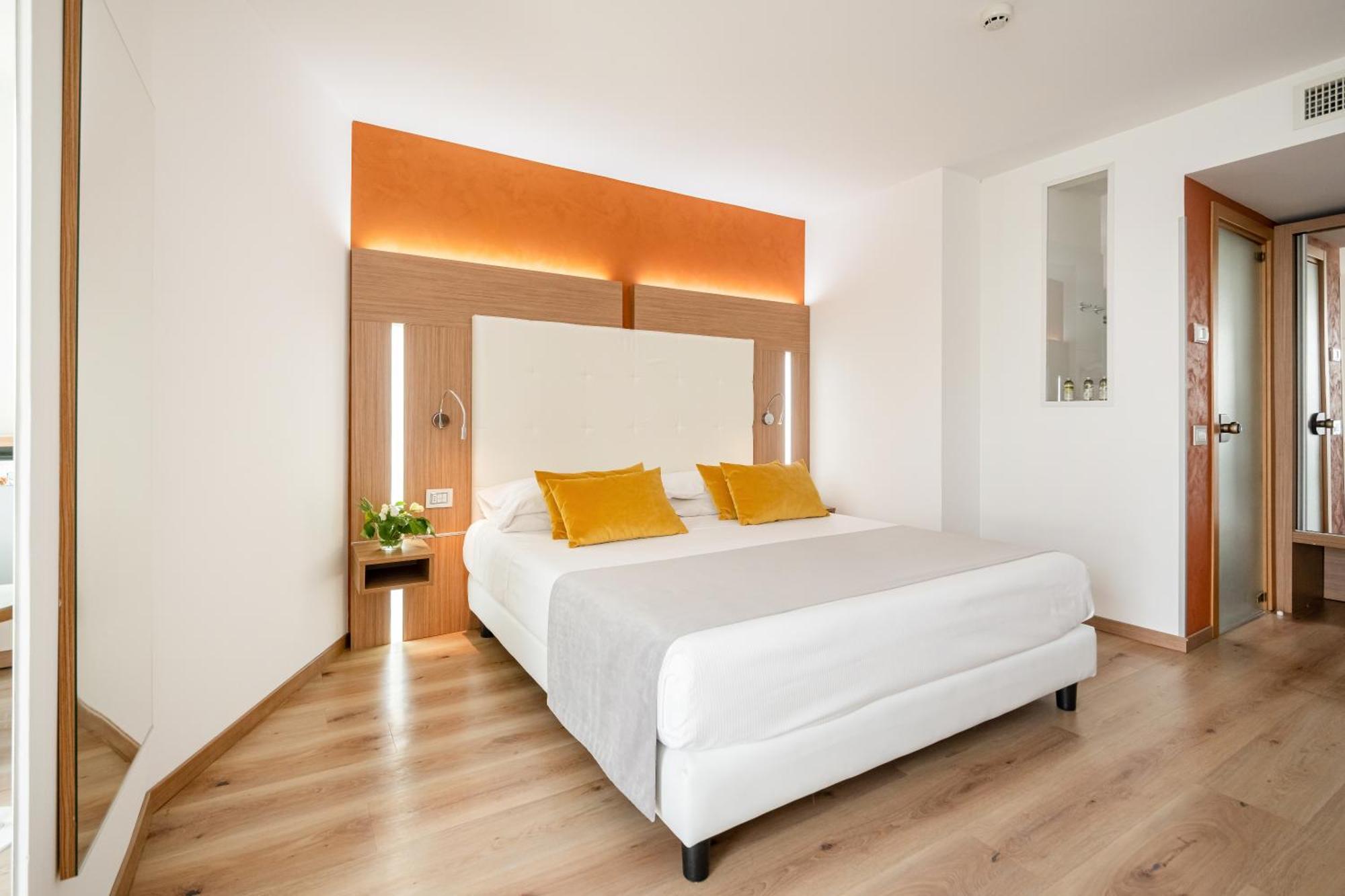 Kriss Internazionale Hotel Bardolino Dış mekan fotoğraf