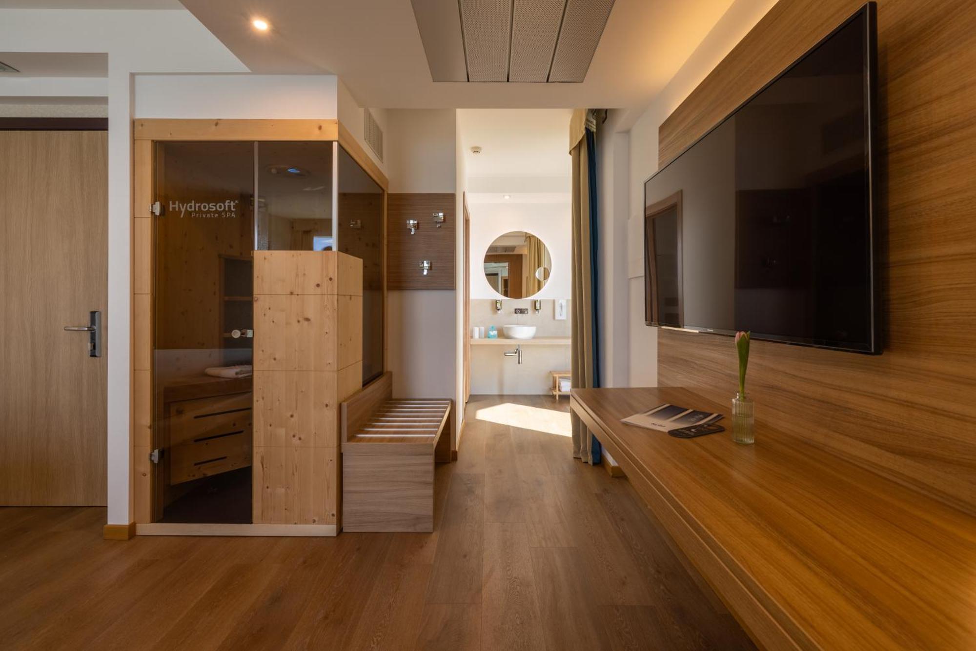 Kriss Internazionale Hotel Bardolino Dış mekan fotoğraf
