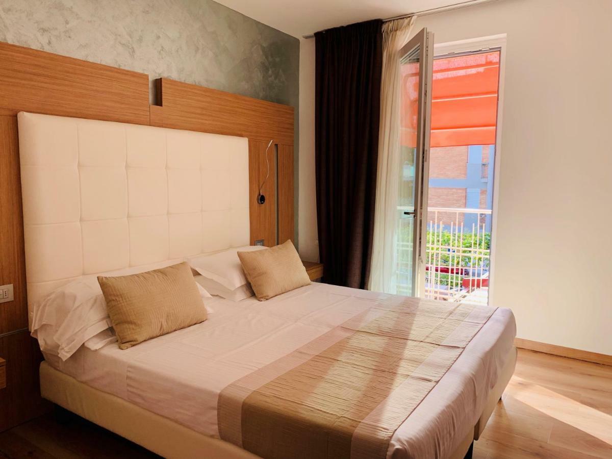 Kriss Internazionale Hotel Bardolino Dış mekan fotoğraf